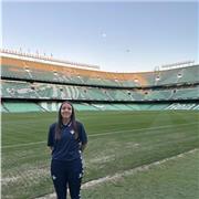 Profesora titulada en Ciencias de la Actividad Física y Deporte, con conocimientos en todas las áreas de entrenamiento y salud